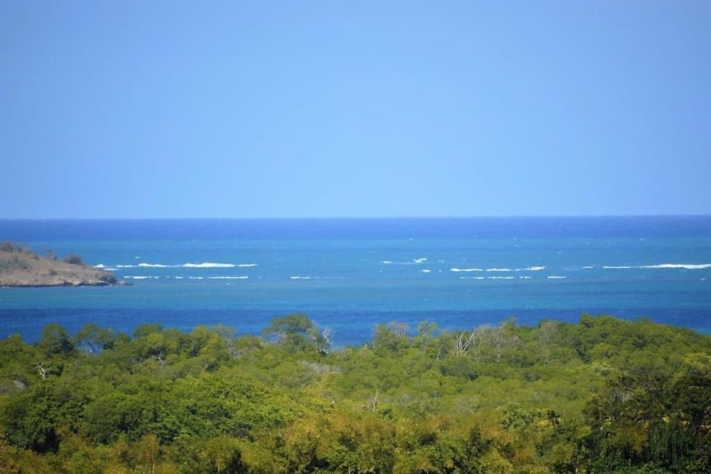 Magnifique Villa Piscine, Vue Mer, 8 Km Plages Le François المظهر الخارجي الصورة